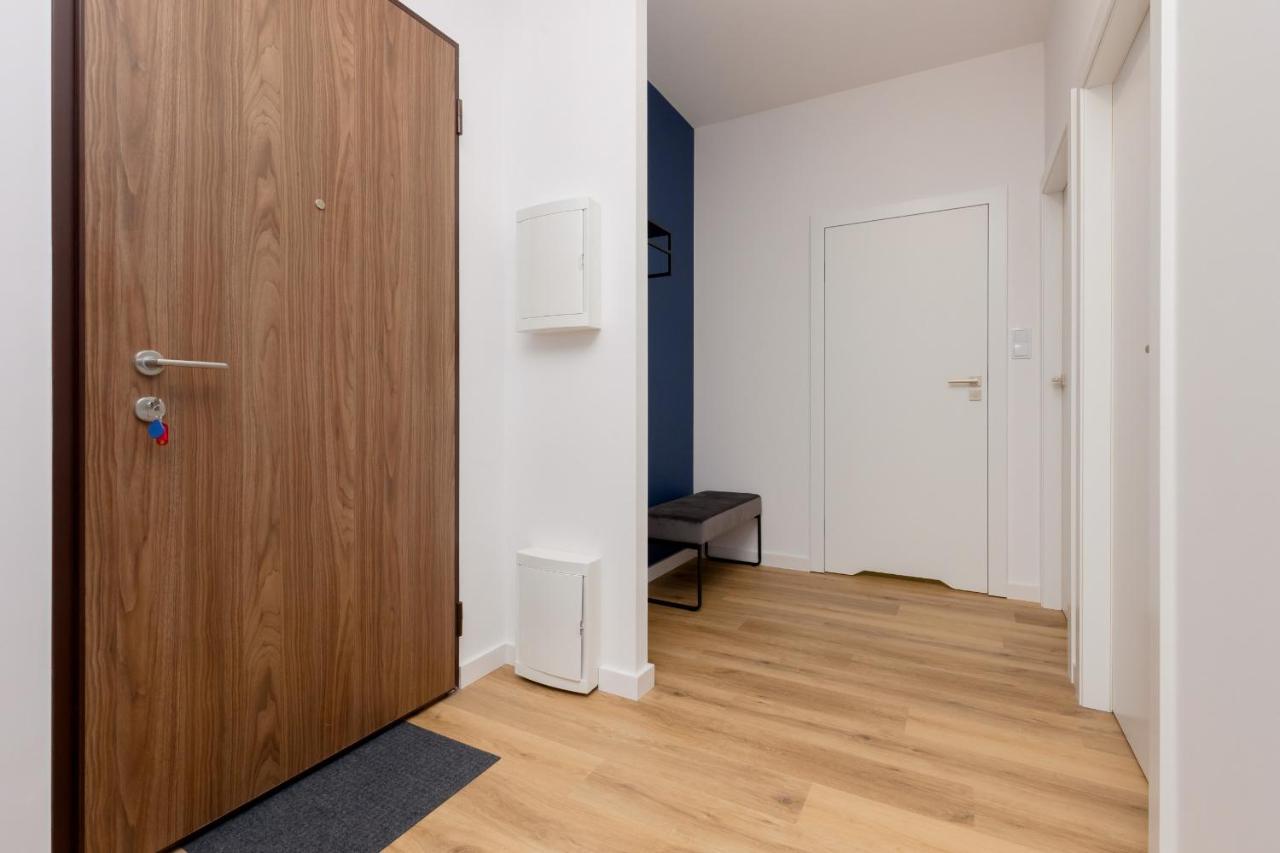 Apartment Avenue Solidarnosci On Wola By Noclegi Renters Warszawa Eksteriør bilde