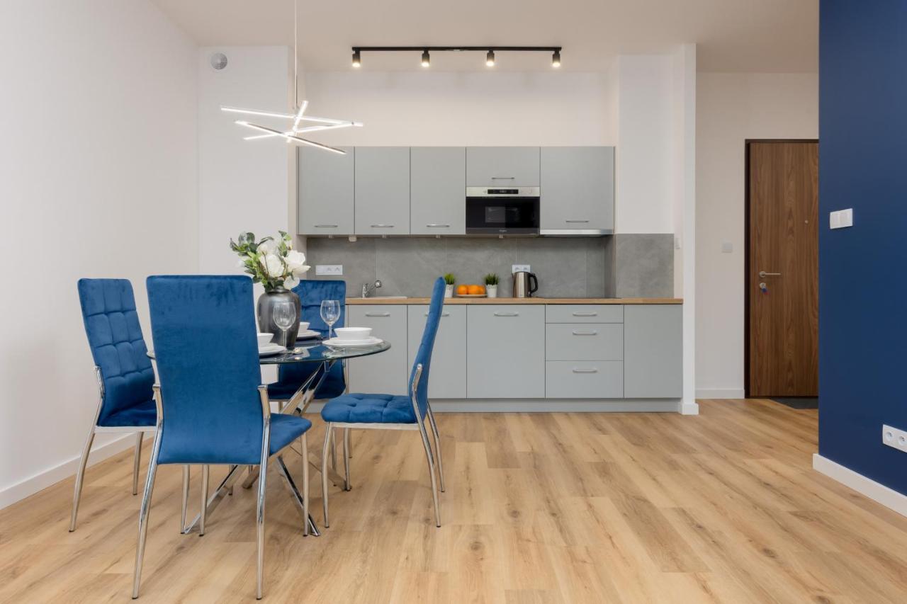 Apartment Avenue Solidarnosci On Wola By Noclegi Renters Warszawa Eksteriør bilde